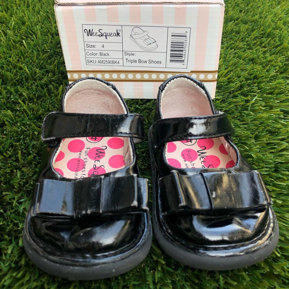 Wee Squeak black dress shoes, Sz 4